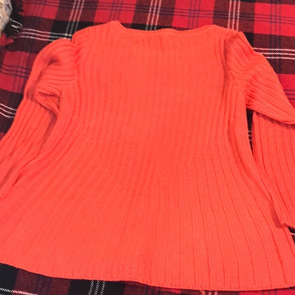 EUC.  SKYES THE LIMIT SWEATER.  MEDIUM - Picture 3 of 6